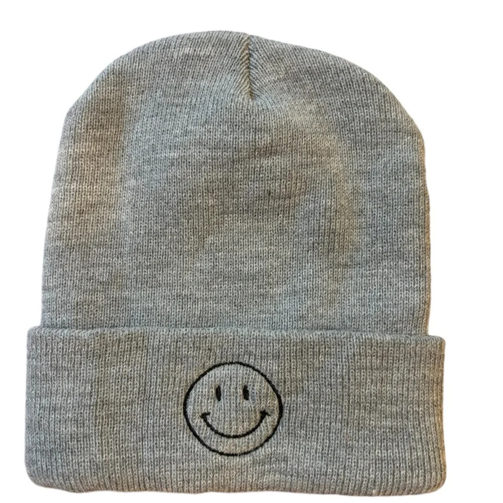Vinnie Louise Beanie Hat Knit Smiley Face Grey NWT